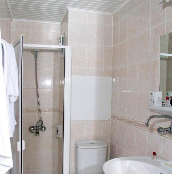 اتاق استاندارد سه نفره, Nezih Istanbul