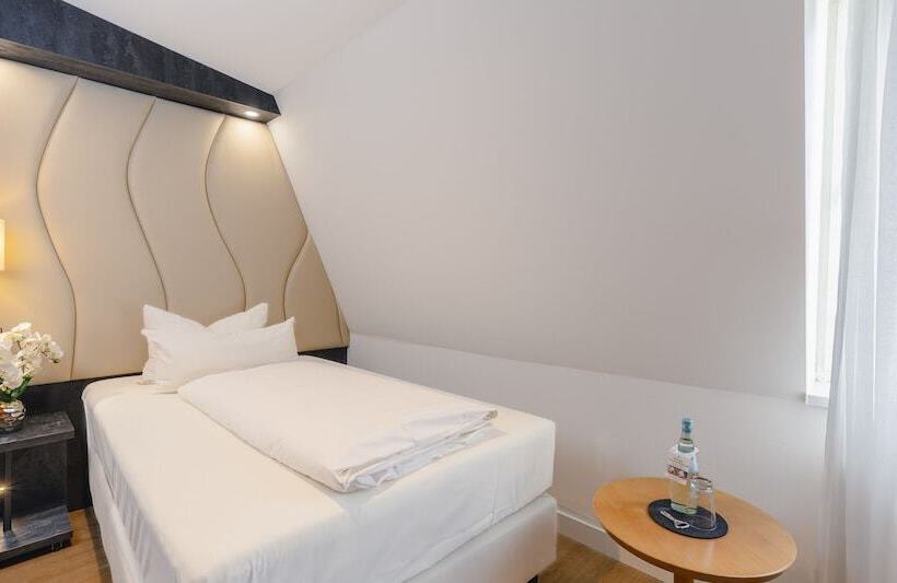 Номер Стандарт Индивидуальный, Plaza Inn Koln Pulheim