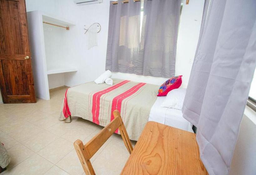 اتاق استاندارد چهار تخته, Posada Yalekin Holbox