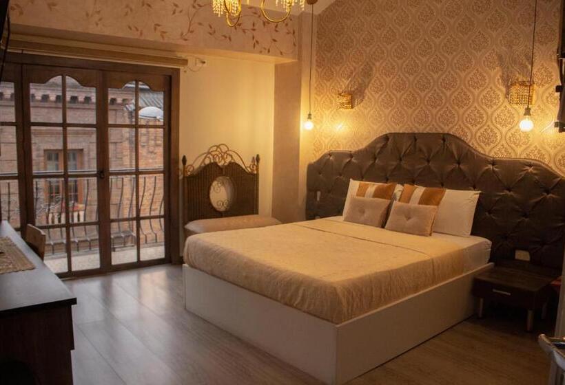 Номер Deluxe с Балконом, Ronda Hotel Boutique By Chat Noir