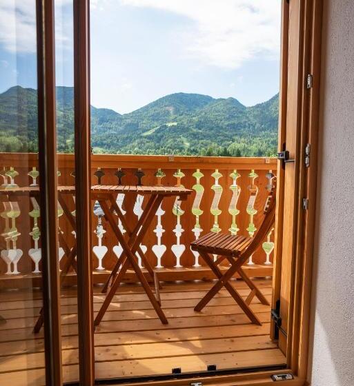 اتاق استاندارد با چشم‌انداز کوهستان, Guesthouse & Camping Danica Bohinj