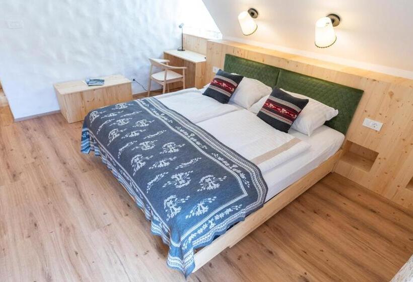 اتاق استاندارد با چشم‌انداز کوهستان, Guesthouse & Camping Danica Bohinj