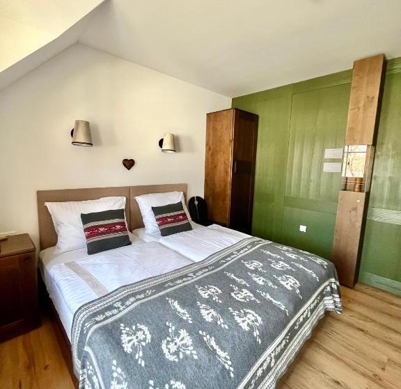 اتاق استاندارد با بالکن, Guesthouse & Camping Danica Bohinj
