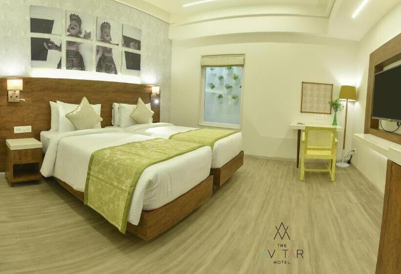 تختخواب در اتاق مشترک, The Avatar Hotel & Convention