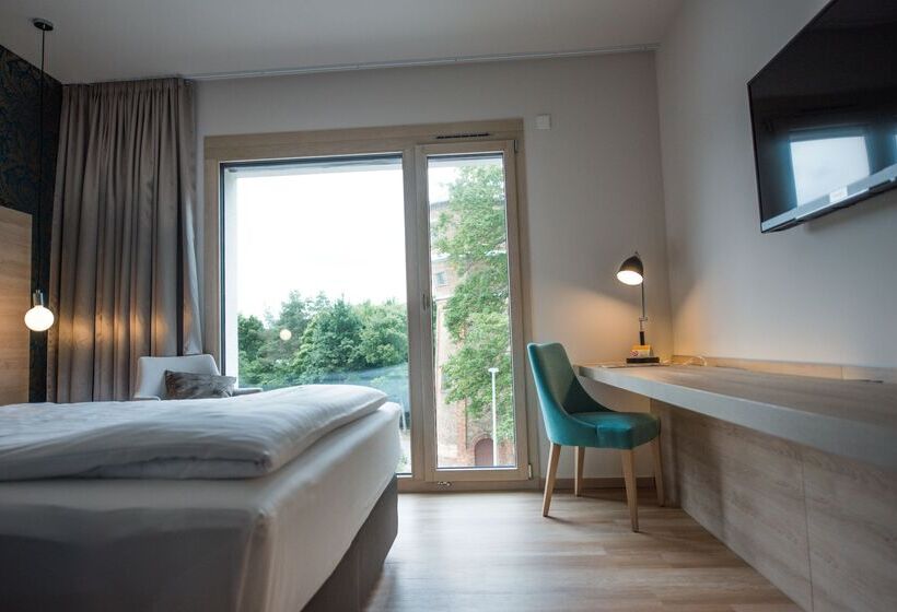 Номер Стандарт, Parkhotel Schillerhain