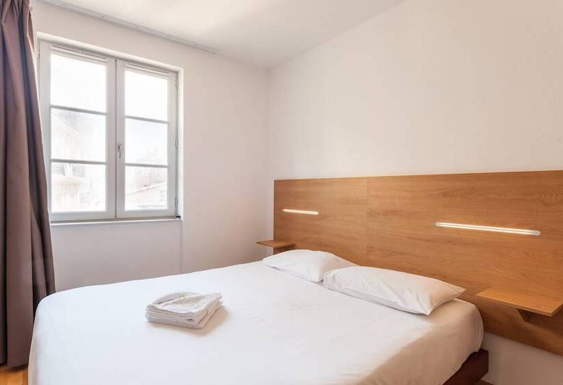 스탠다드 스튜디오 (전망), Residhotel Vieux Port