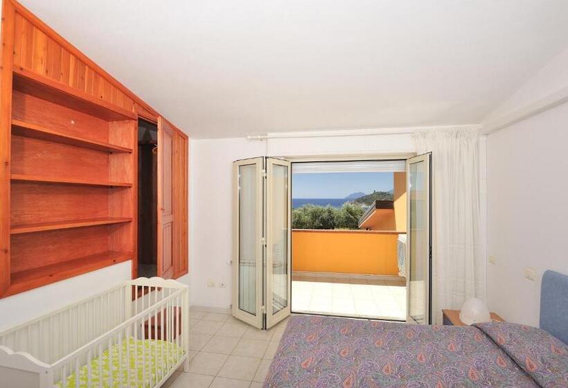 Апартаменты 3 Спальни, Arbatax Le Terrazze Sul Mare