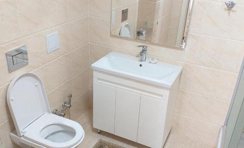 سوئیت با بالکن, Park Hotel Al Bustan