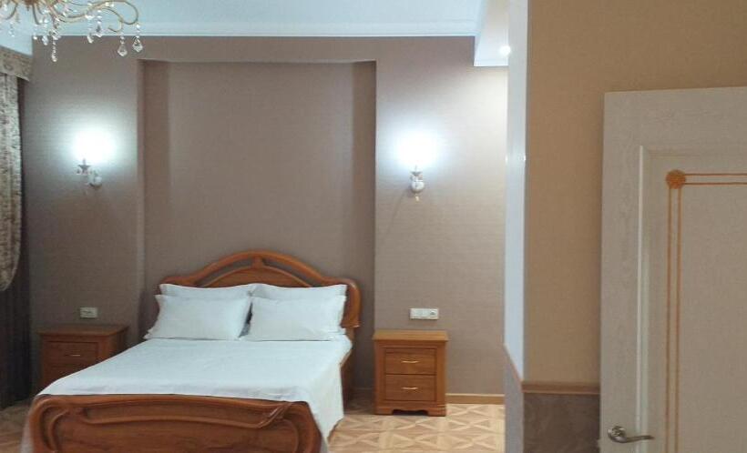 سوئیت با بالکن, Park Hotel Al Bustan