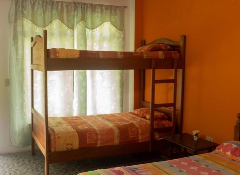 Семейный Номер, Puerto Quito Lodge