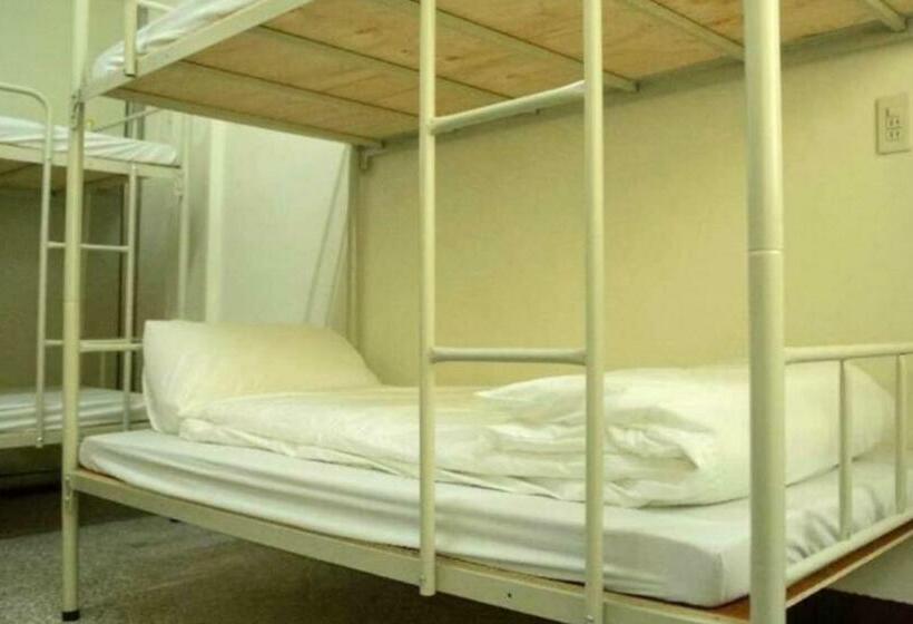 اتاق استاندارد سه تخته با سرویس بهداشتی مشترک, Tara 塔拉guest House
