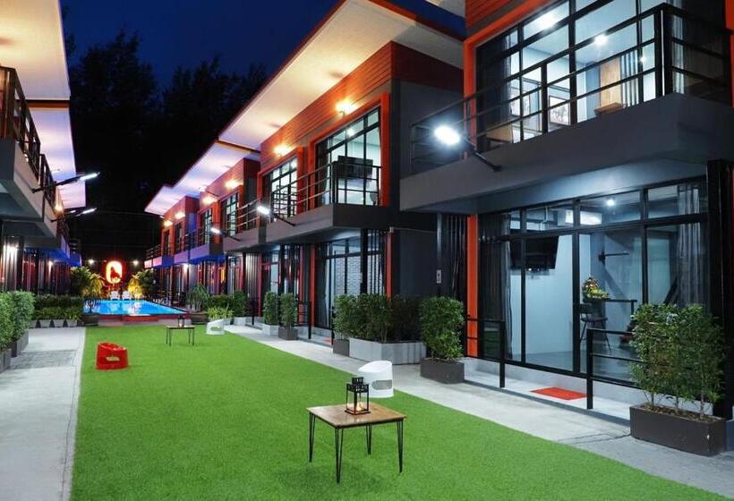 Семейный Номер Deluxe, The Stories Resort