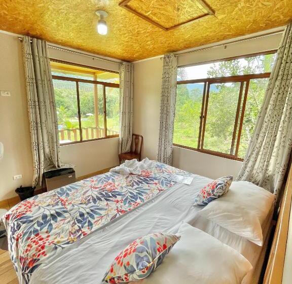 بانگلوی استاندارد, Mercedes Lodge