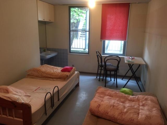 Номер Стандарт, Narita Airport Samurai Hostel