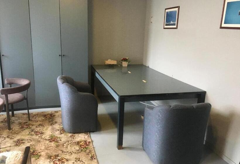 Номер Deluxe, Narita Airport Samurai Hostel