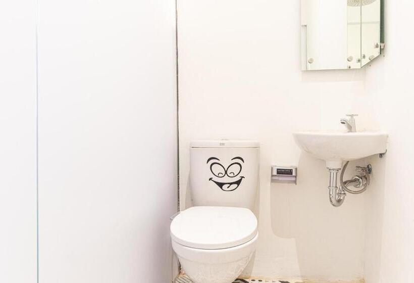 Номер Superior, Reddoorz Plus At Mitrotel Medan