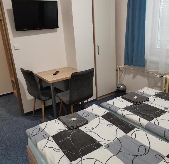 标准间, Sporthotel Milevsko