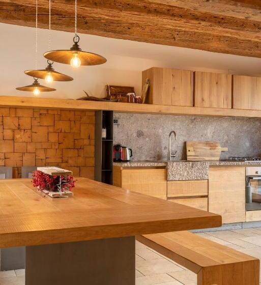 Дом 1 Спальня, Casera Cornolera