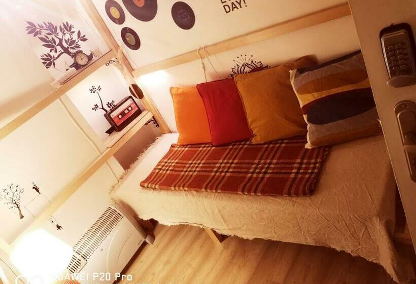 기본룸, Pijama Hostel
