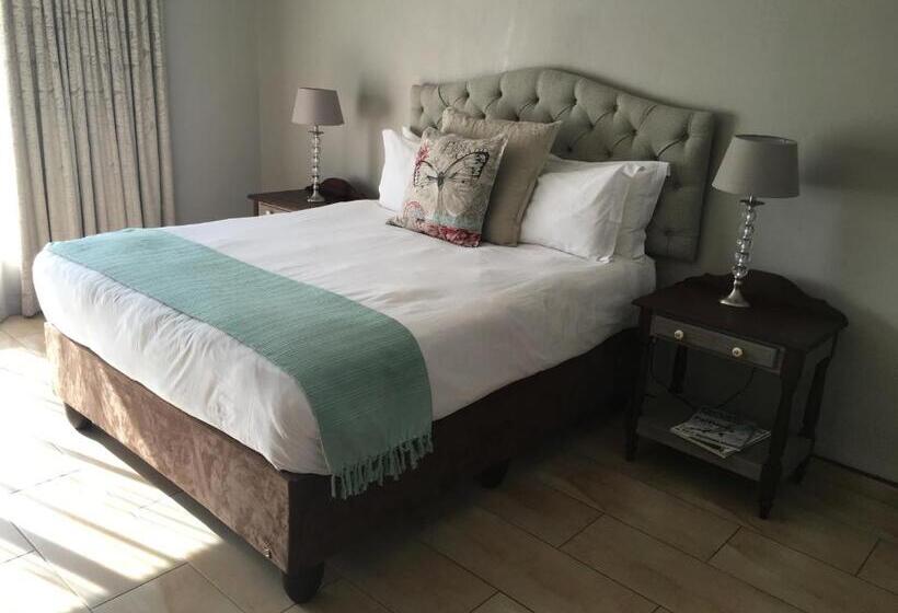 Люкс Deluxe 2 Спальни, Clivia Lodge