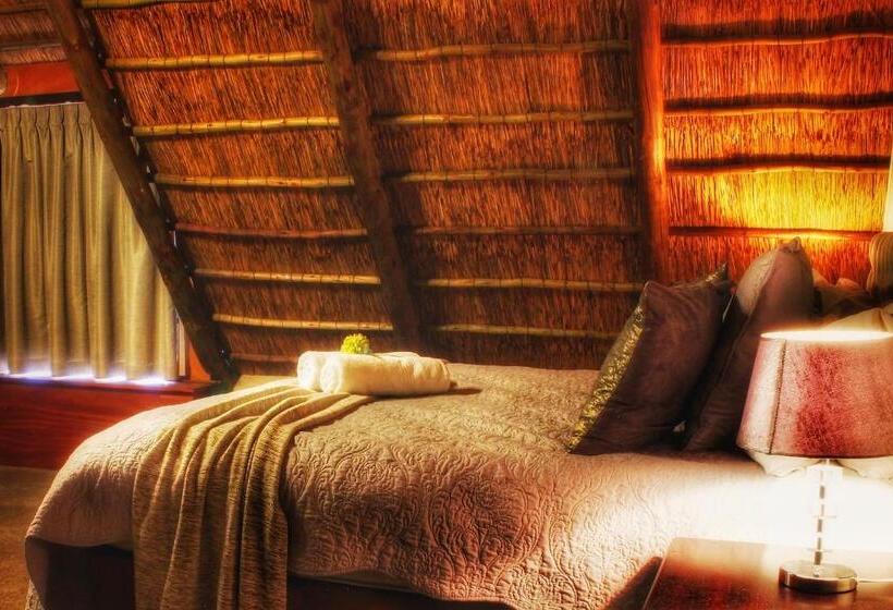 Люкс Deluxe 2 Спальни, Clivia Lodge