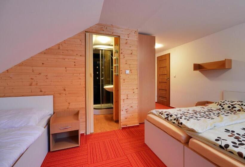 Четырехместный Номер Стандарт, Penzion A Apartmány Skipark Hraběšice