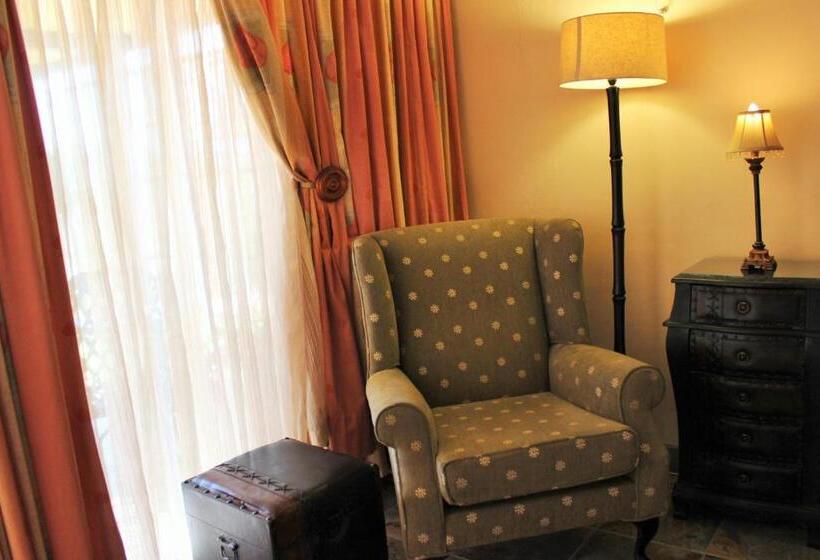 Номер Стандарт Вид на Сад, Waterfront Guest House