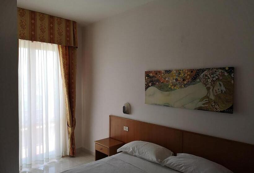 Номер Стандарт, Balcone Sul Metauro