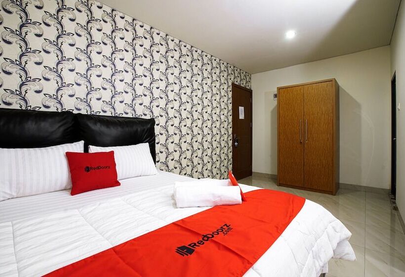 Номер Стандарт, Reddoorz Near Palembang Trade Center 3