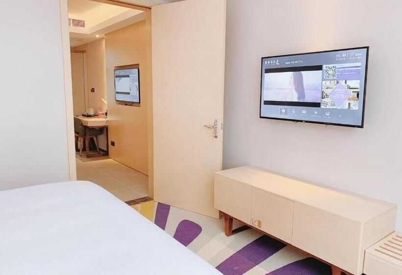 سوییت لوکس, Lavande Hotel Huizhou Xinxu Government Square