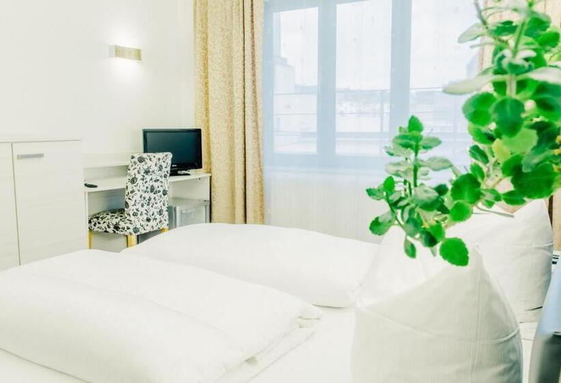 Номер Стандарт, Fair Hotel Mönchengladbach