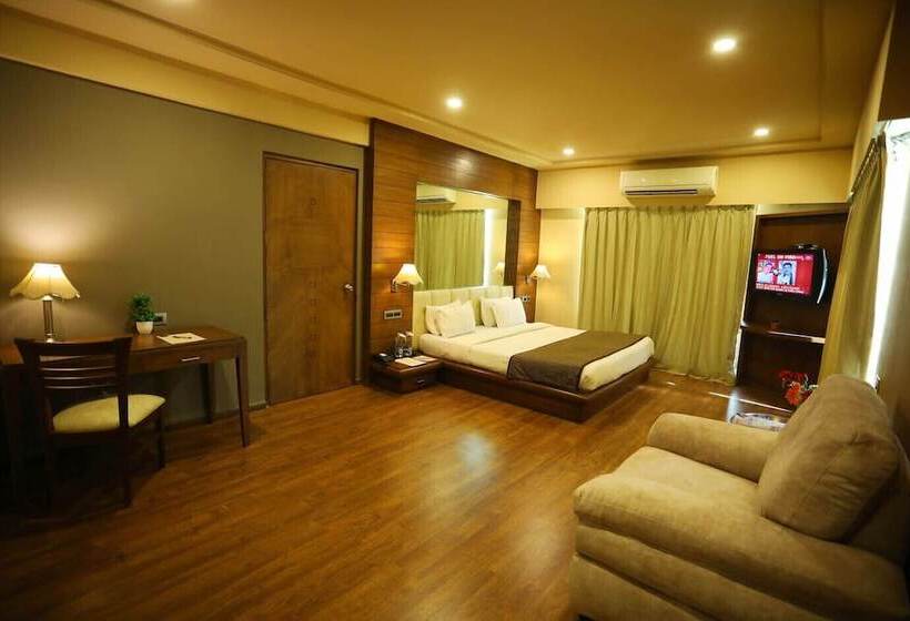 Номер Deluxe, Renest Gandhidham