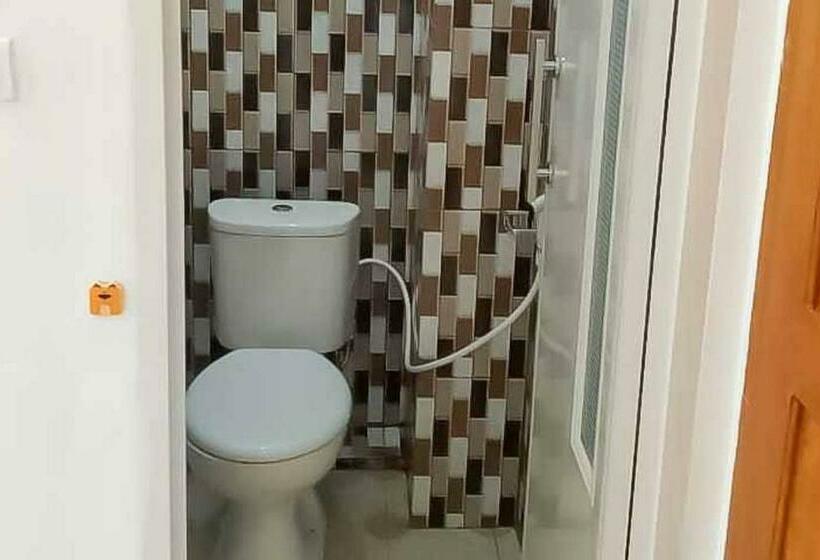 Номер Стандарт, Reddoorz Plus Near Universitas Saburai Lampung