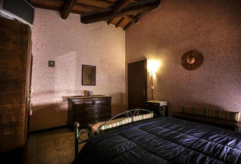 Семейный Номер, Agriturismo Il Poggetto