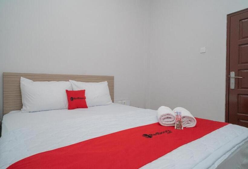 Номер Стандарт, Reddoorz Syariah Near Jalan Ahmad Yani Banjarmasin 3