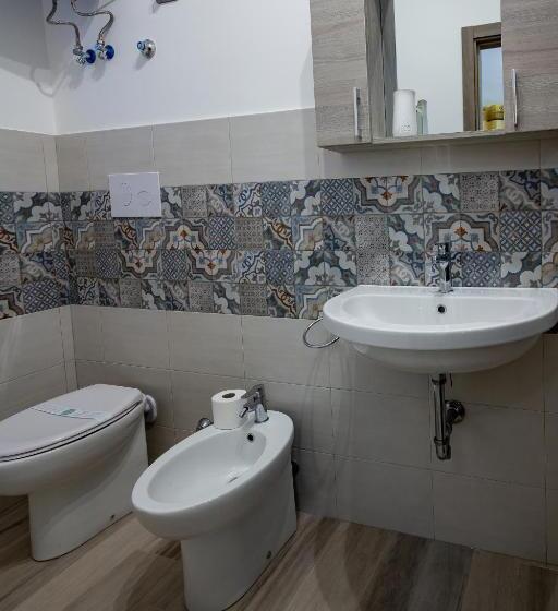 Номер Стандарт, Astra B&b