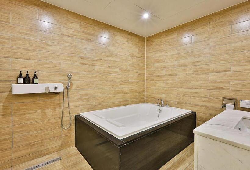 Номер Стандарт, Brown Dot Hotel Jeonggwan