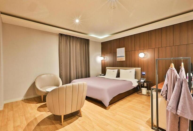 Номер Стандарт, Brown Dot Hotel Jeonggwan