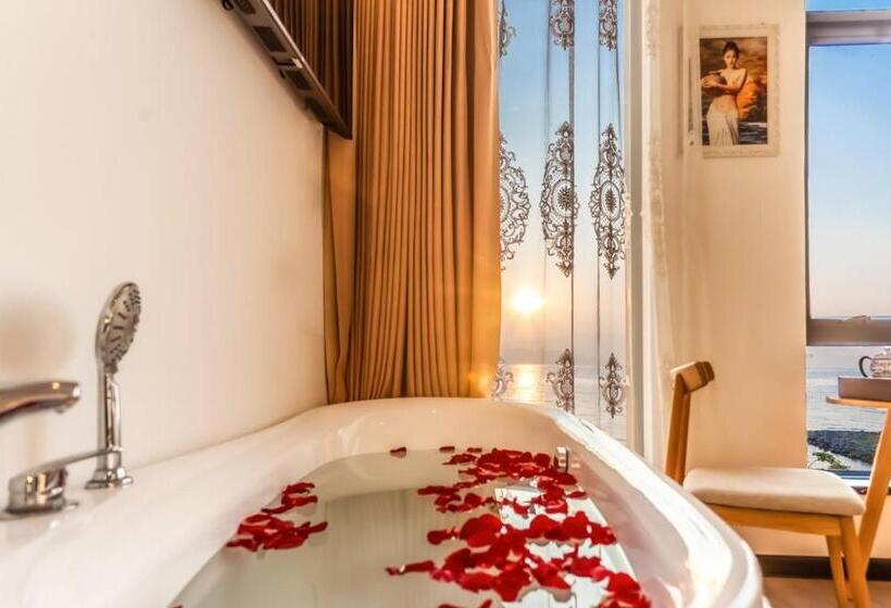 اتاق استاندارد با تخت بزرگ, Blue Sea
