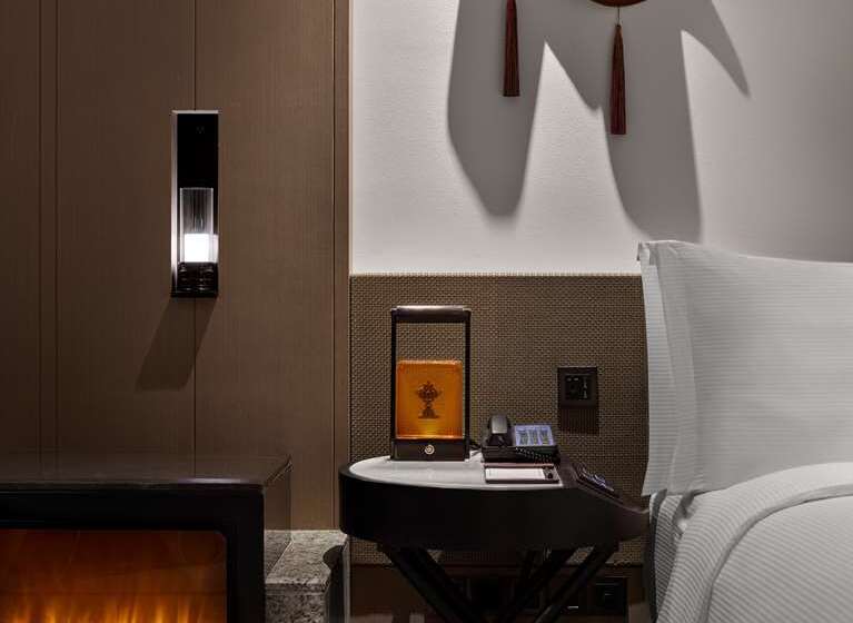 اتاق استاندارد با تخت بزرگ, Hilton Shigatse