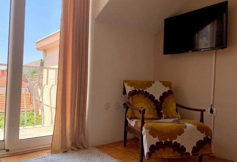 اتاق استاندارد با تراس, Smještaj Mm Trebinje