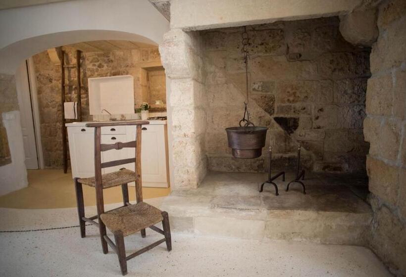 Студия Стандарт Interior, Historia  Dimore Corte Chiesa
