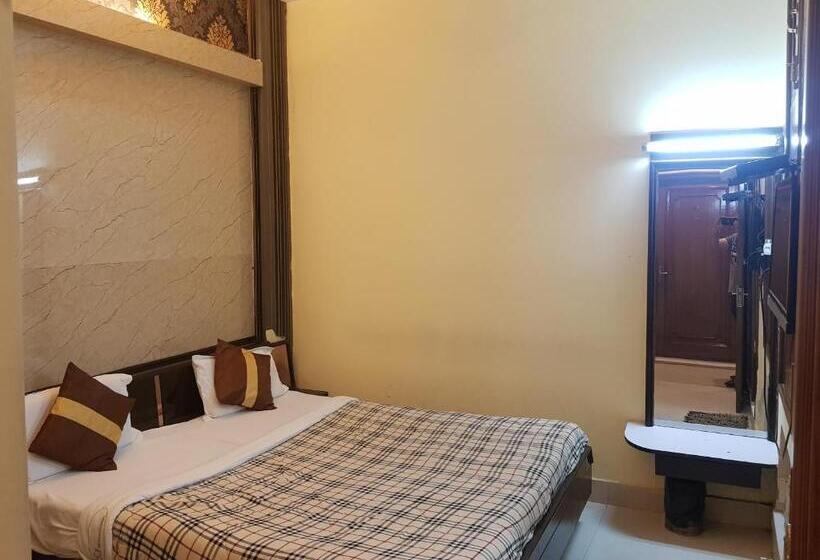 اتاق استاندارد, Cj International