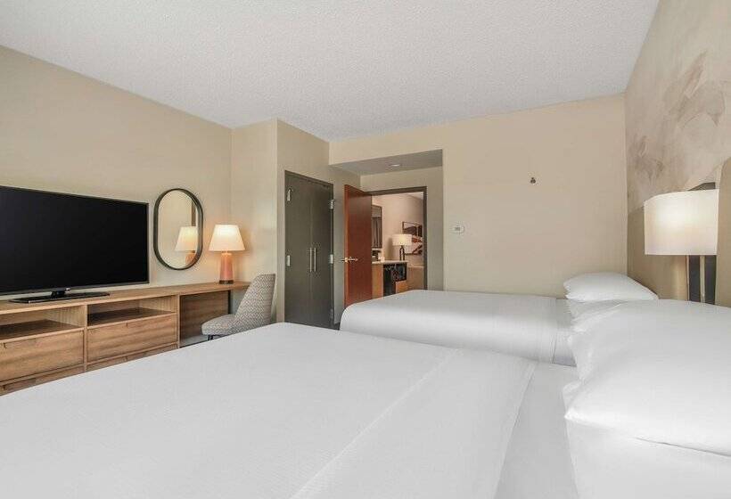 Люкс, Embassy Suites By Hilton Albuquerque