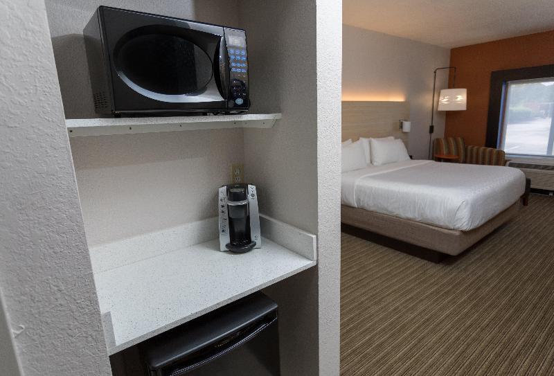 Стандартный Номер Кровать Кинг, Holiday Inn Express Hotel & Suites Athens By Ihg
