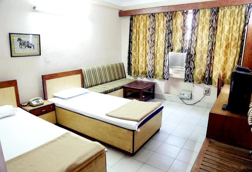 اتاق لوکس, Prayag