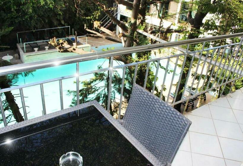 اتاق استاندارد, Sunny Garden