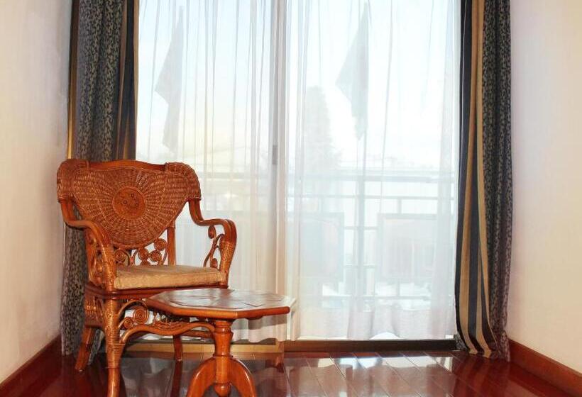 اتاق استاندارد یک نفره, Sunny Garden