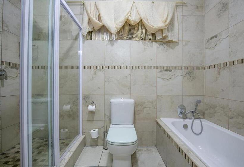اتاق خانوادگی, Sunrock Guesthouse
