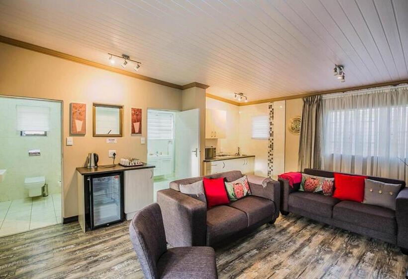سوئیت 2 خوابه, Sunrock Guesthouse
